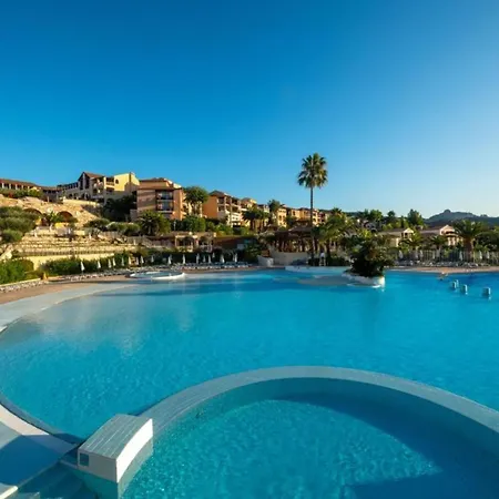 Beautiful With Ac And Swimming Pool *