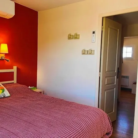 Beautiful With Ac And Swimming Pool Apartment Saint-Raphael (Var)