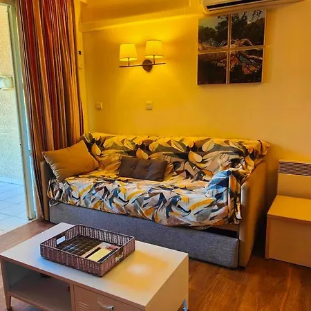 Beautiful With Ac And Swimming Pool