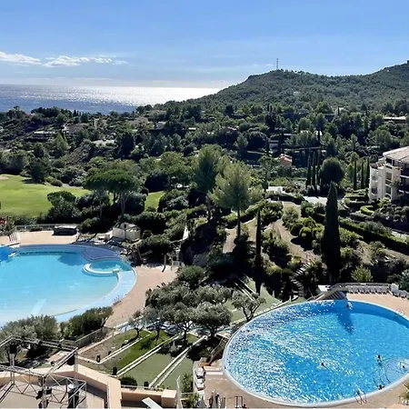 Beautiful With Ac And Swimming Pool *