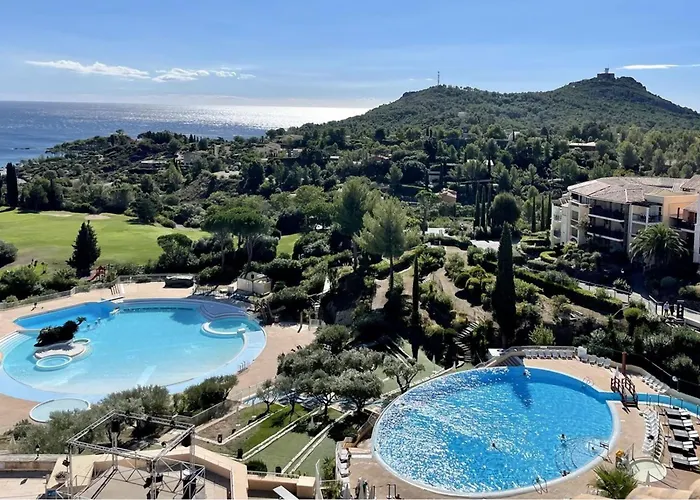 Beautiful With Ac And Swimming Pool *